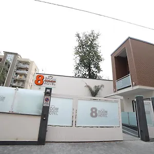 8room 4*, Catánia Italië